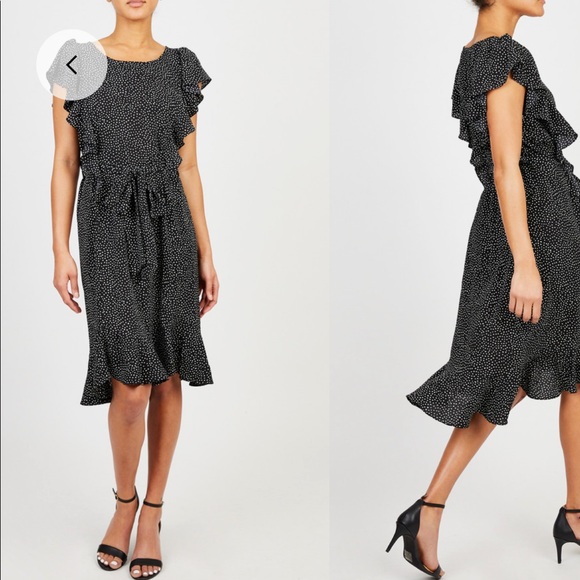 Max Studio Dresses & Skirts - XSoldX- Max Studio flutter sleeve tie waist dress. New with tags- size medium.